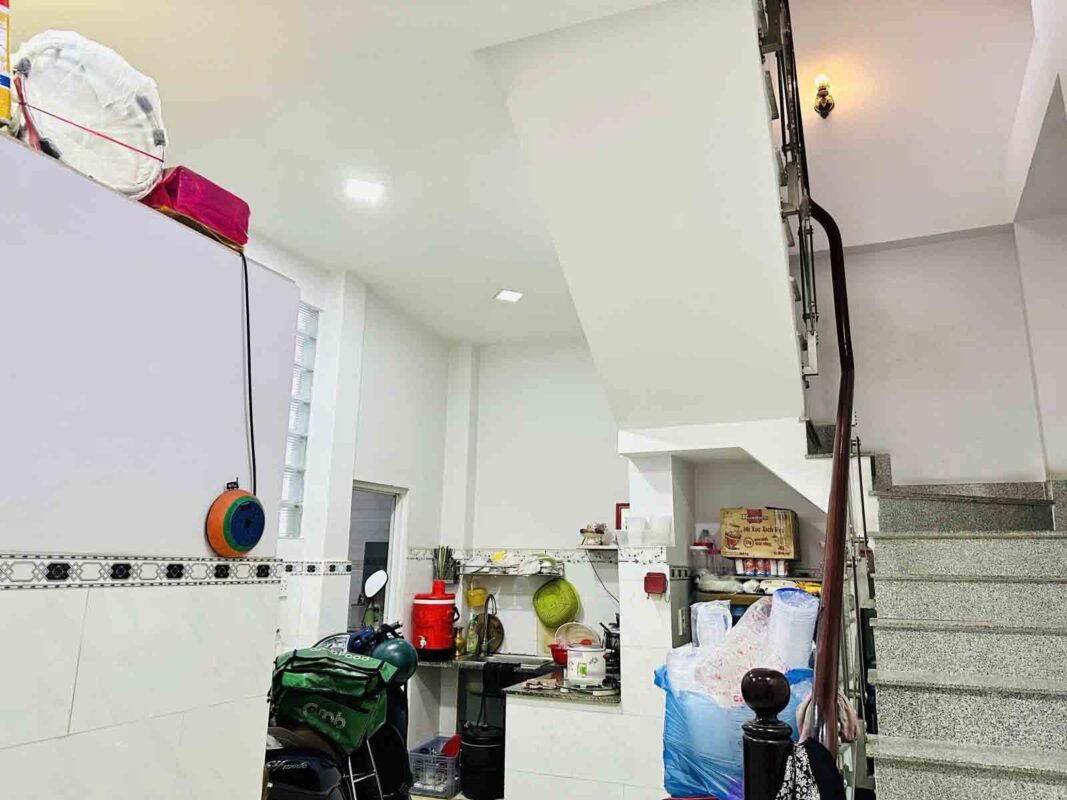 Hình ảnh thực tế nhà hẻm đường cách mạng tháng 8 quận 10