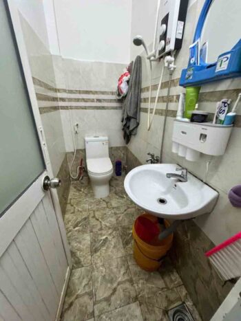Nhà hẻm đường vĩnh viễn quận 10