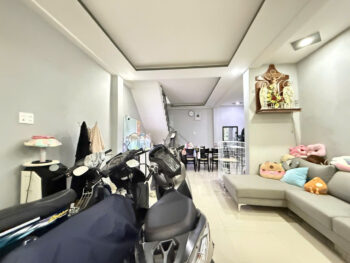 Nhà hẻm đường lê hồng phong quận 10