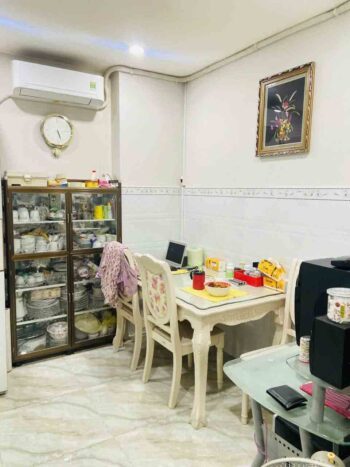 Hình ảnh thực tế phòng khách nhà hẻm đường bà hạt quận 10