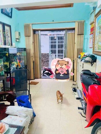 Hình ảnh thực tế phòng khách nhà hẻm xe ô tô đường bà hạt quận 10