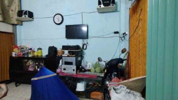 Hình ảnh thực tế phòng khách nhà hẻm đường Tân Phước quận 10 (5)