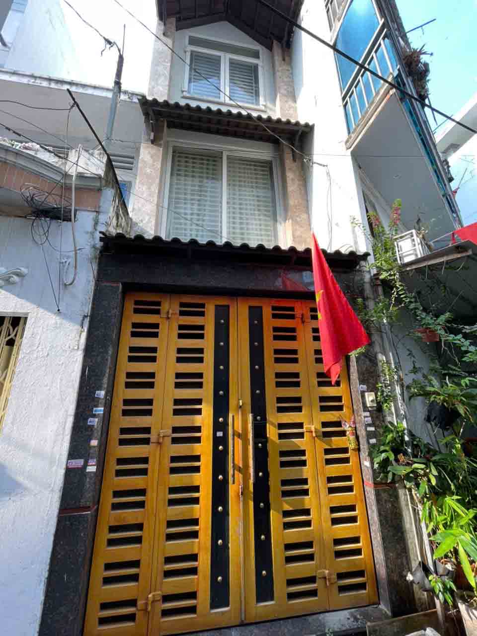 Hình ảnh thực thế mặt tiền nhà hẻm xe hơi đường Thành Thái quận 10